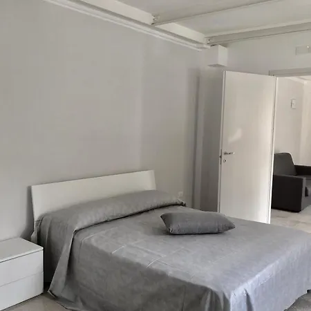 Fernanda's House - Incantevole Con Idromassaggio Su Richiesta * Pulsano