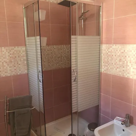 Fernanda's House - Incantevole Con Idromassaggio Su Richiesta