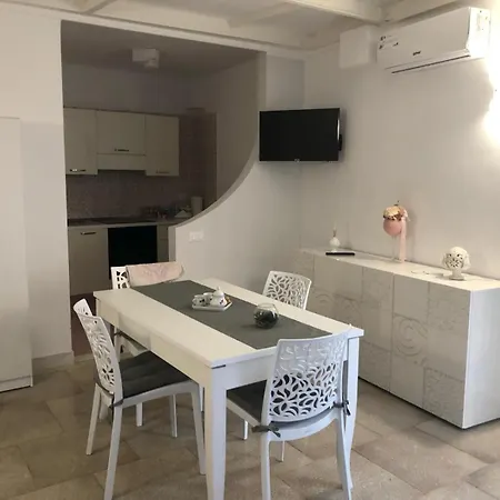 Fernanda's House - Incantevole Con Idromassaggio Su Richiesta Holiday home